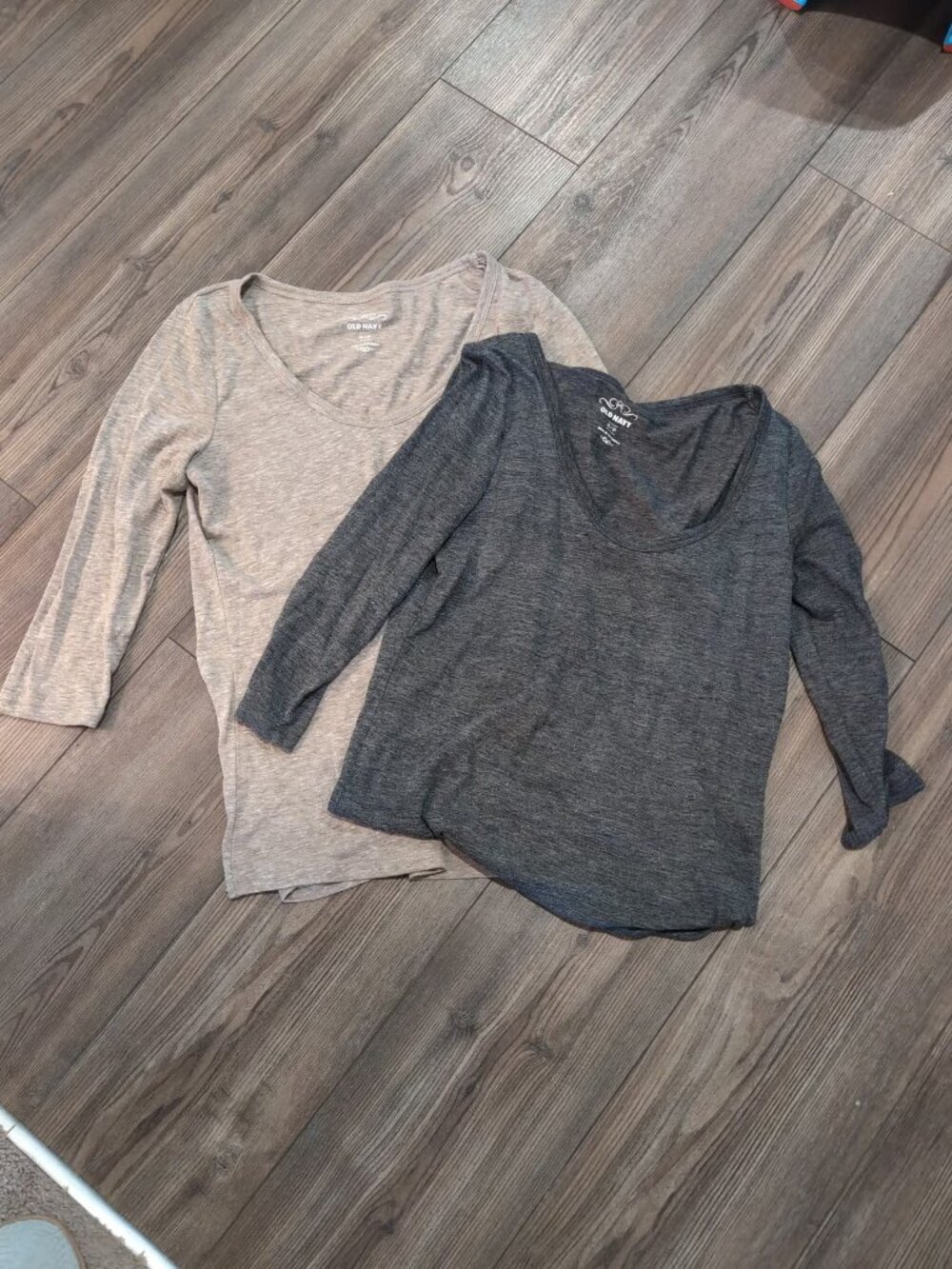 Old Navy 3/4 sleeve shirts small